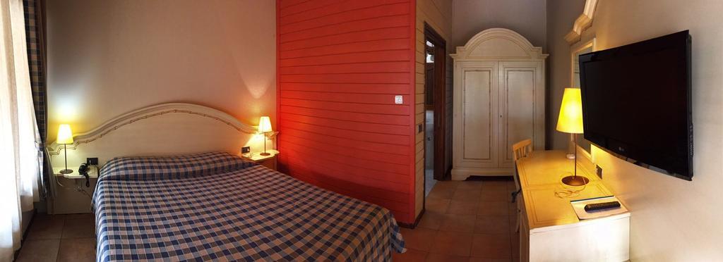 Motel 7 Laghi カステッレット・ディ・ブランドゥッツォ エクステリア 写真
